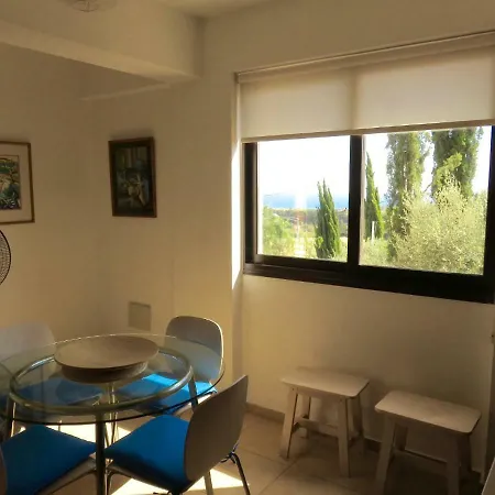 Apartment Palaepaphos Gardens *
